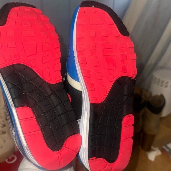 sneakers - Picture 10 of 12